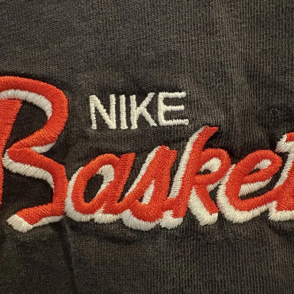 Nike Basketball Shirt Men Small Black Embroidered Hoop Dreams Short Sleeve‎ Tee